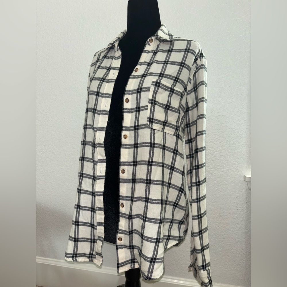 Hollister Women's Plaid Button Down Shirt